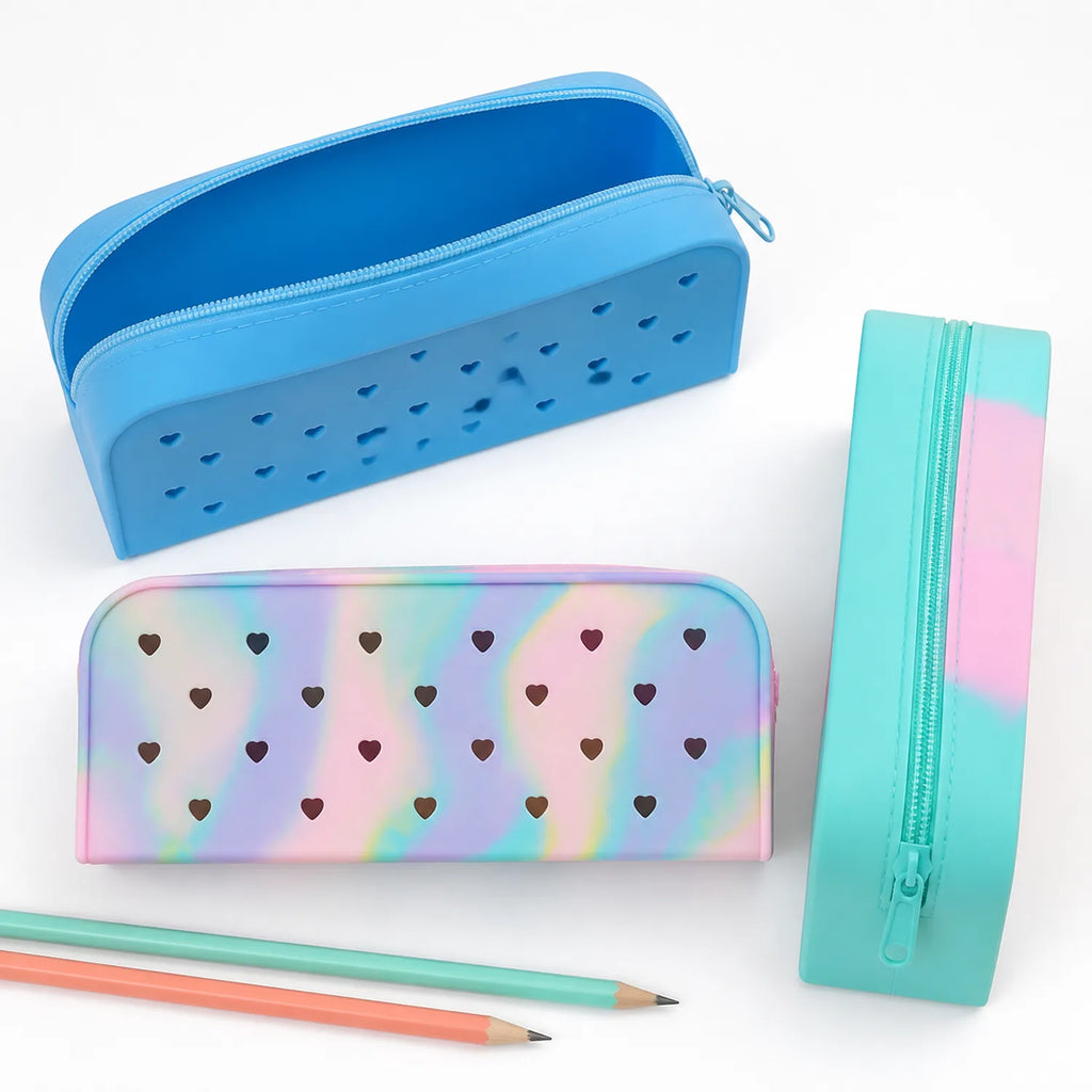 Heart Hollow Silicone Pencil Cases (4 pcs) - image 03